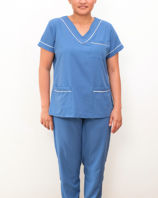 Anita in Move Easy - Top Only